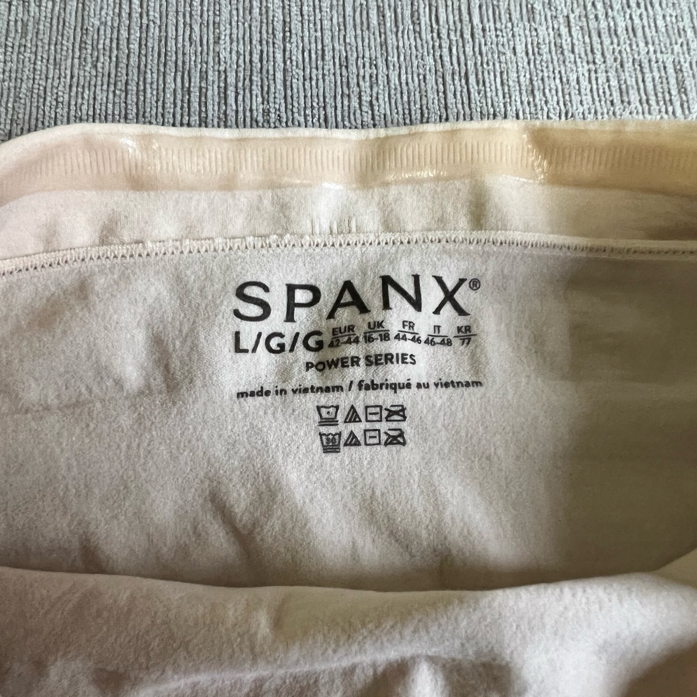 Size large high waisted beige spanx